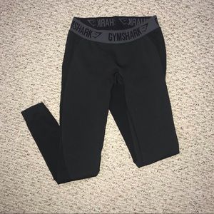 Black gymshark leggings